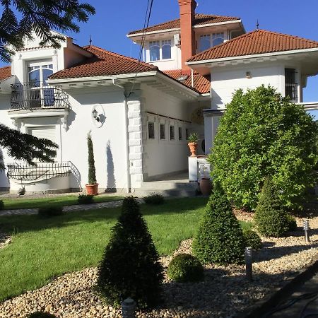 3 Bedroom Private Floor In Luxury Mansion 부다페스트 외부 사진